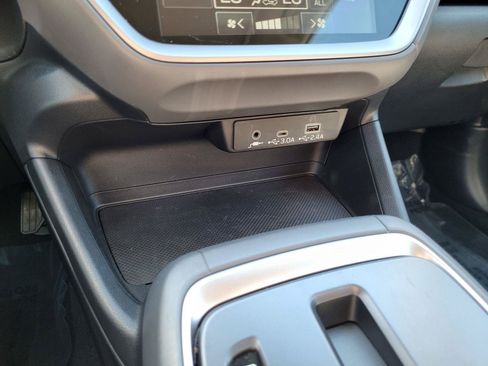 Certified 2025 Subaru Crosstrek 2.5i Premium AWD/4WD image 27
