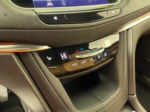 Used 2023 Cadillac XT5 Premium Luxury image 33