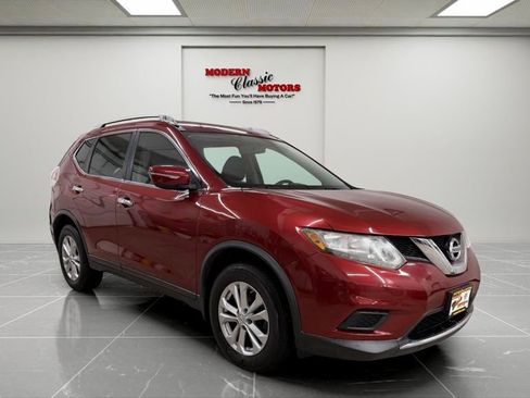 Used 2015 Nissan Rogue SV image 1