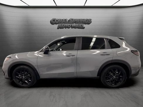 Used 2025 Honda HR-V Sport image 2