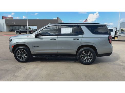 Used 2024 Chevrolet Tahoe Z71 w/ Luxury Package AWD/4WD image 5