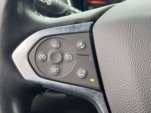 Used 2022 Chevrolet Traverse LT image 19