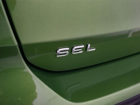 New 2026 Volkswagen Taos SEL image 10