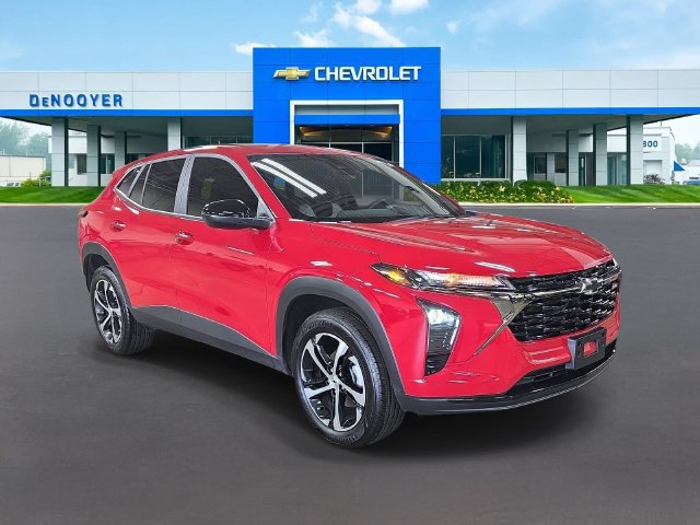 New 2026 Chevrolet Trax RS w/ Driver Confidence Package FWD image 4