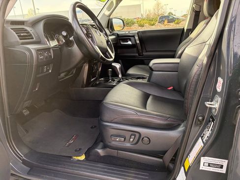 Used 2024 Toyota 4Runner TRD Off-Road Premium image 16
