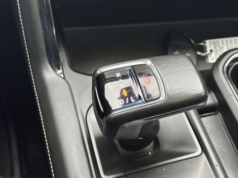 Used 2022 GMC Sierra 1500 AT4X image 16