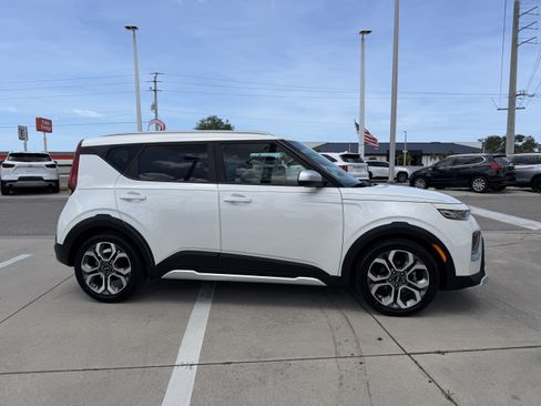 Certified 2020 Kia Soul X-Line FWD image 3