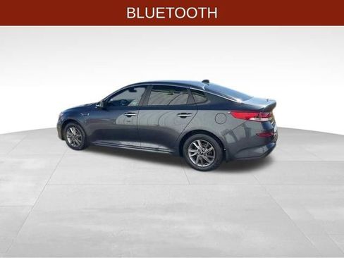 Used 2020 Kia Optima LX image 4
