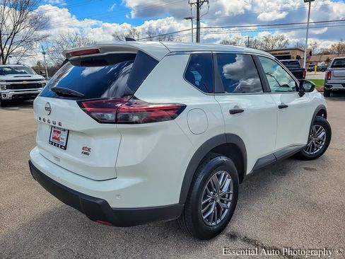 Used 2024 Nissan Rogue S AWD/4WD image 9