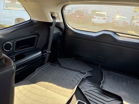 Used 2024 Subaru Ascent Limited w/ Technology Package image 25