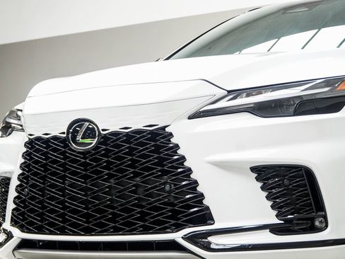 Used 2024 Lexus RX 500h F Sport w/ Cold Area Package image 2