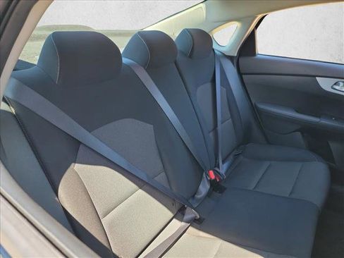 Used 2024 Kia Forte Sedan FWD image 16