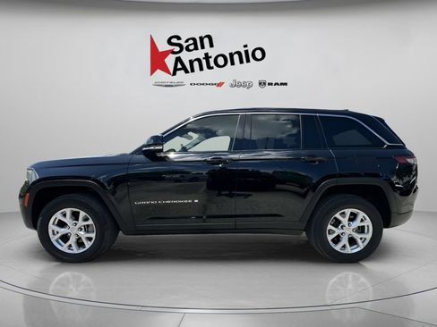 Certified 2023 Jeep Grand Cherokee Limited AWD/4WD image 5