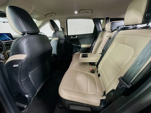 Used 2020 Ford Escape SEL FWD image 27