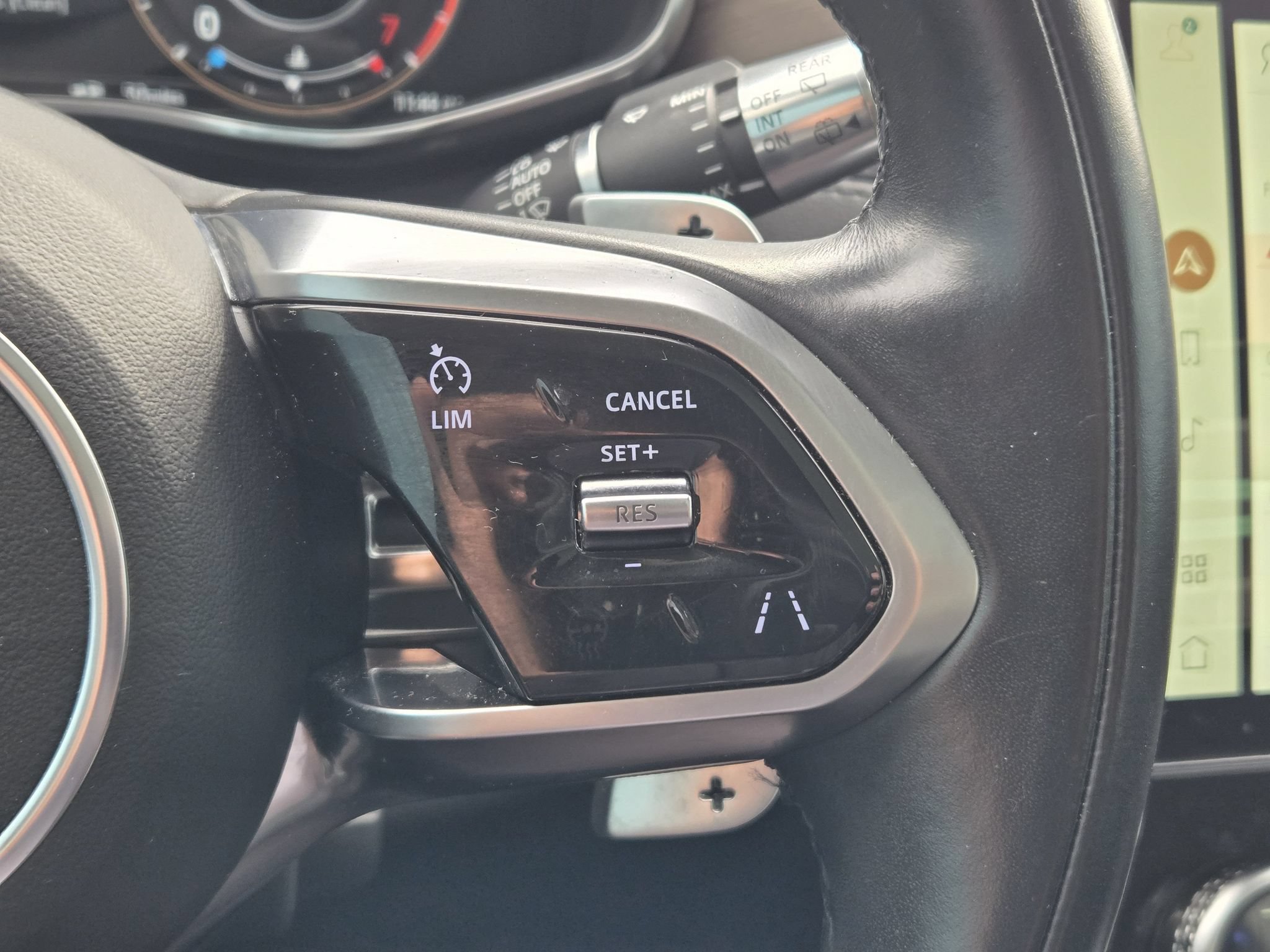 Used 2021 Jaguar F-PACE S AWD/4WD image 30