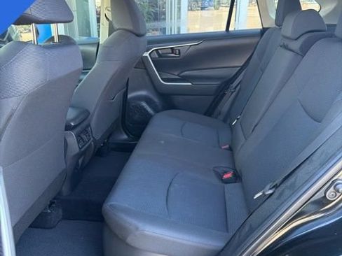 Used 2024 Toyota RAV4 LE AWD/4WD image 8