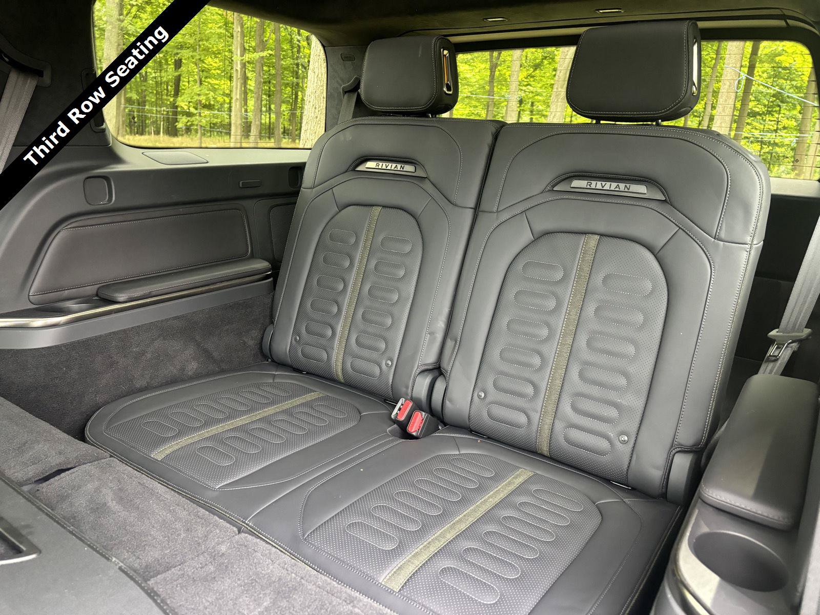 Used 2022 Rivian R1S Launch Edition Quad AWD/4WD image 7