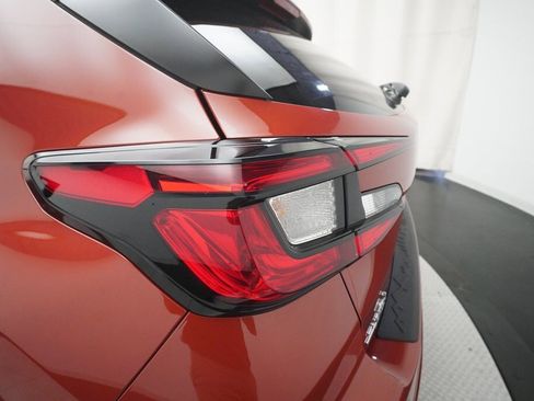 Used 2024 Subaru Crosstrek 2.0i Premium w/ Crosstrek Mirror Package image 31