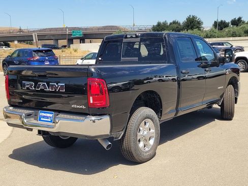 New 2025 RAM 2500 Big Horn AWD/4WD image 3