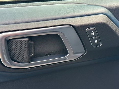 Used 2021 Ford Bronco Outer Banks image 17