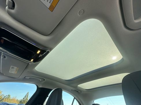 New 2026 Mercedes-Benz E 350 Sedan image 33