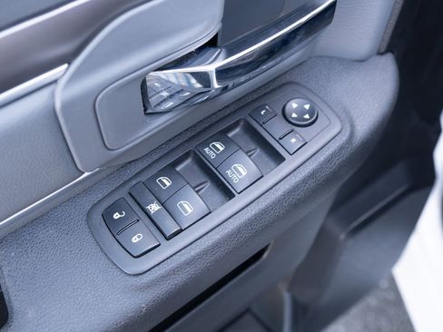 Used 2023 RAM 1500 Classic SLT w/ Protection Group image 15