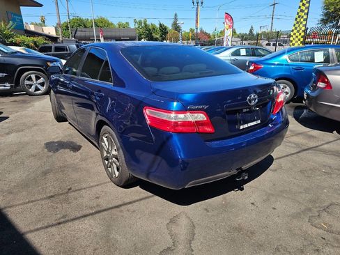 Used 2009 Toyota Camry LE image 2