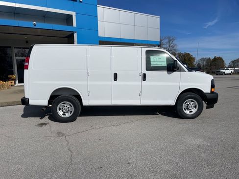 New 2025 Chevrolet Express 2500 image 49