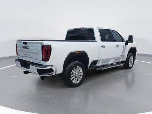 Certified 2022 GMC Sierra 2500 Denali AWD/4WD image 3