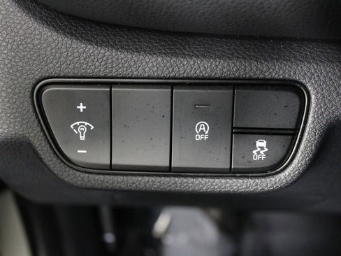 Used 2025 Kia Seltos S FWD image 23