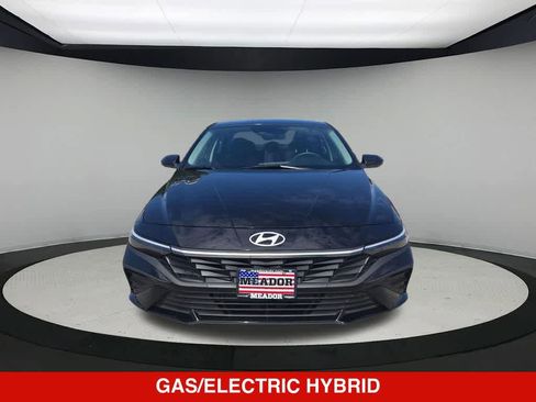 Used 2026 Hyundai Elantra Hybrid FWD image 9