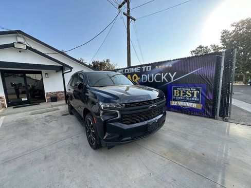 Used 2021 Chevrolet Tahoe RST w/ Luxury Package RWD image 16