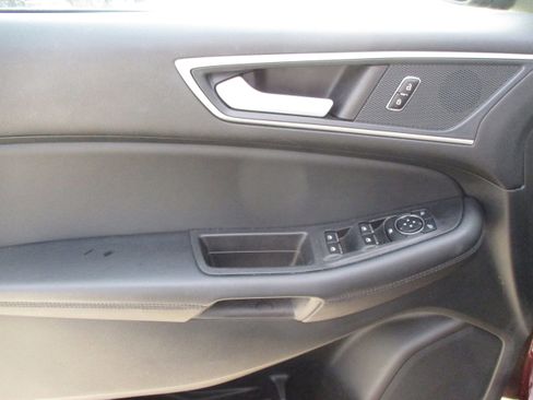 Used 2024 Ford Edge SEL w/ Convenience Package image 15