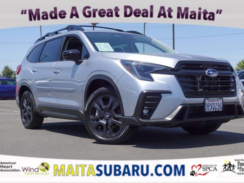 Certified 2025 Subaru Ascent Bronze Edition AWD/4WD image 1