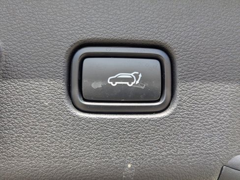 Used 2025 Kia Sportage X-Line image 16