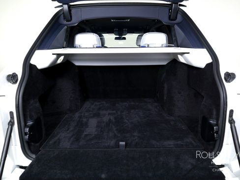 Used 2023 Rolls-Royce Cullinan Black Badge w/ Driver's Package image 28