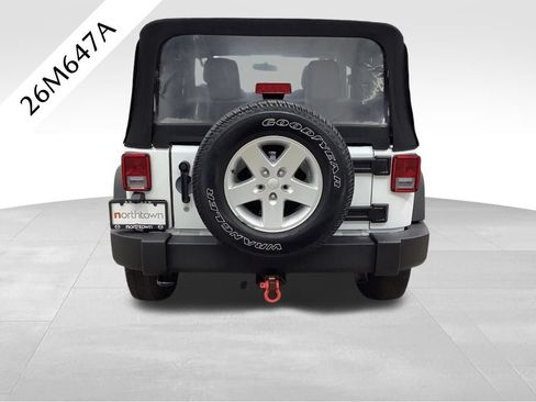 Used 2017 Jeep Wrangler Sport w/ Quick Order Package 24S AWD/4WD image 22