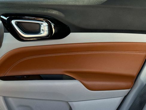 Used 2023 Jeep Compass Limited w/ Elite Group image 17