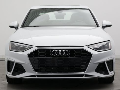 Used 2023 Audi A4 2.0T Premium w/ Convenience Package AWD/4WD image 2