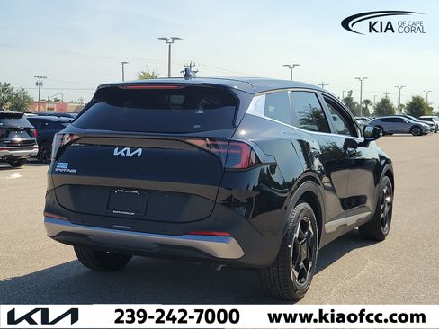 Used 2026 Kia Sportage EX FWD image 6