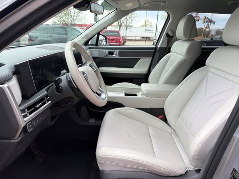 Used 2026 Hyundai Santa Fe SEL image 13