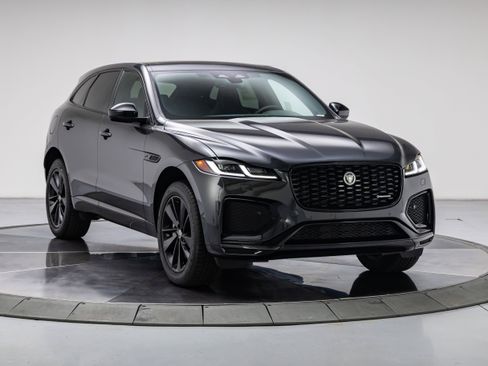 New 2025 Jaguar F-PACE R-Dynamic S AWD/4WD image 7