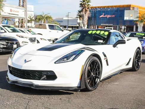 Used 2017 Chevrolet Corvette Grand Sport w/ Grand Sport Heritage Package image 3
