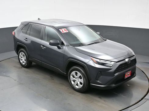Used 2024 Toyota RAV4 LE image 32