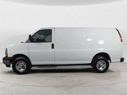 Used 2024 Chevrolet Express 2500 w/ Driver Convenience Package RWD image 2