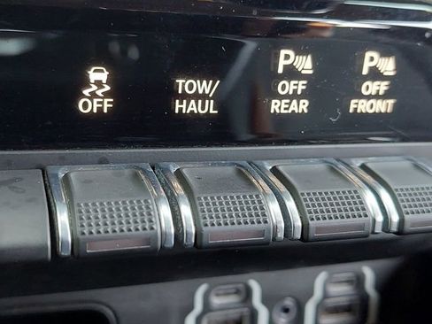 Used 2021 RAM 1500 Big Horn AWD/4WD image 18