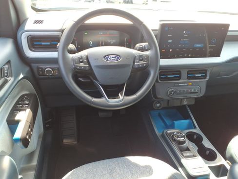 Used 2025 Ford Maverick XLT w/ XLT Luxury Package FWD image 9