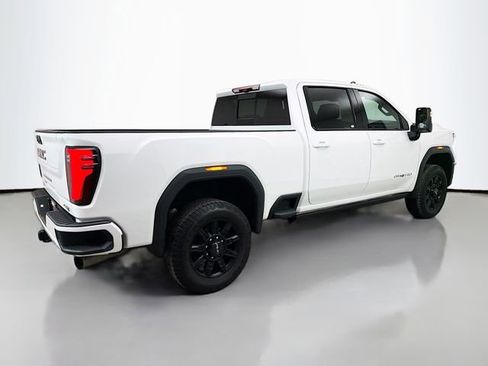 Used 2024 GMC Sierra 2500 AT4 w/ AT4 Premium Plus Package image 8