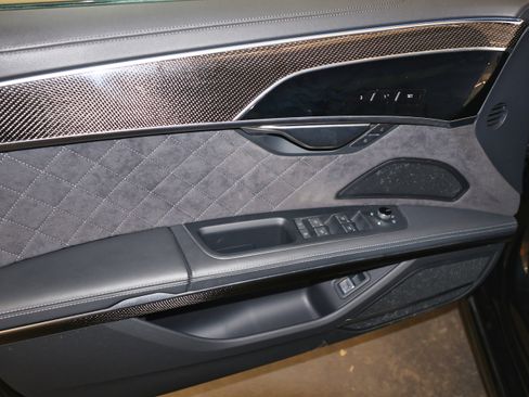 Used 2023 Audi S8 w/ S8 Executive Package image 20