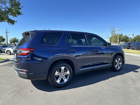 Certified 2024 Honda Pilot EX-L image 6